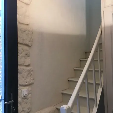 Maison individuelle dans ancienne ecurie Rouen Extérieur photo