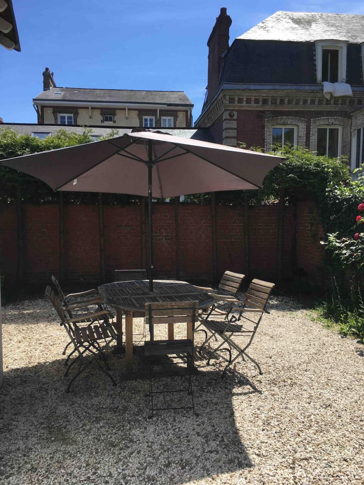Holiday home Maison Individuelle Dans Ancienne Ecurie Rouen
